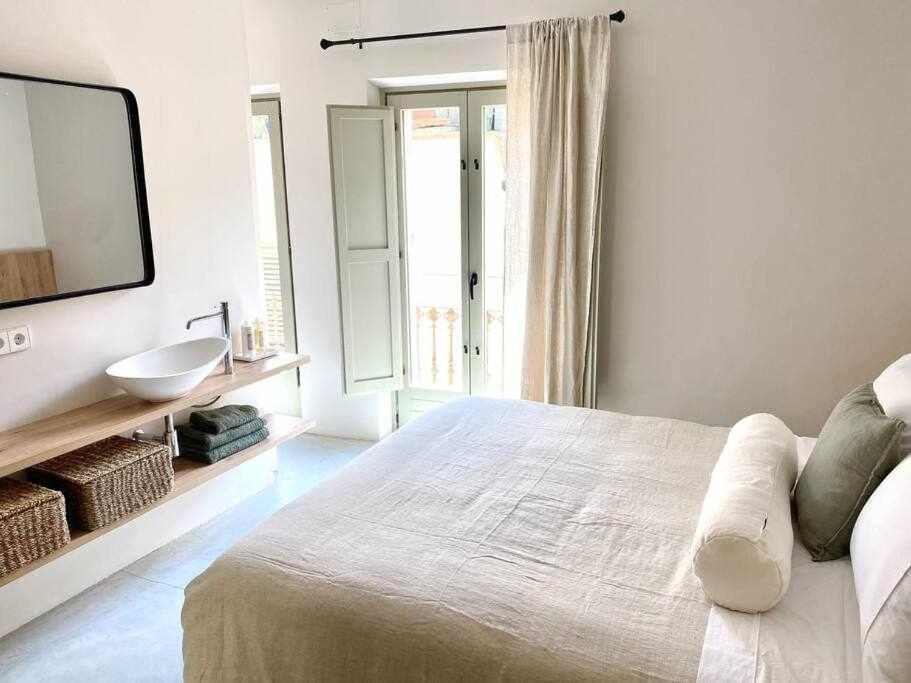 Velo Vern 3 Luxury Penthouse W Views Of City Wall Gérone Extérieur photo