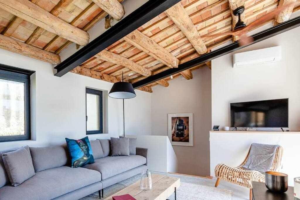 Velo Vern 3 Luxury Penthouse W Views Of City Wall Gérone Extérieur photo