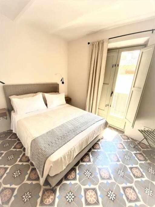 Velo Vern 3 Luxury Penthouse W Views Of City Wall Gérone Extérieur photo
